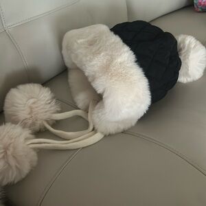 Women’s Furry Hat NWOT